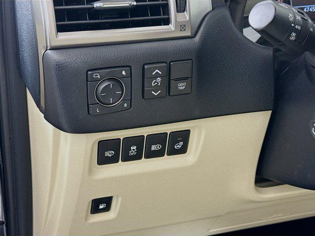 used 2022 Lexus GX 460 car, priced at $49,000