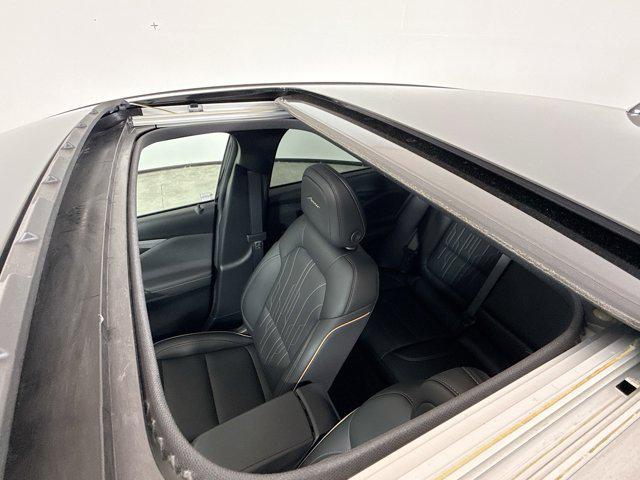used 2024 Buick Envista car, priced at $27,000