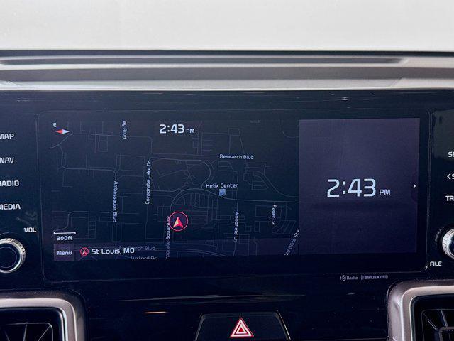 used 2022 Kia Sorento Hybrid car, priced at $24,900