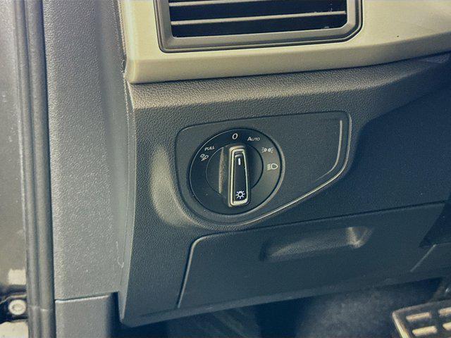 used 2021 Volkswagen Atlas car, priced at $26,600