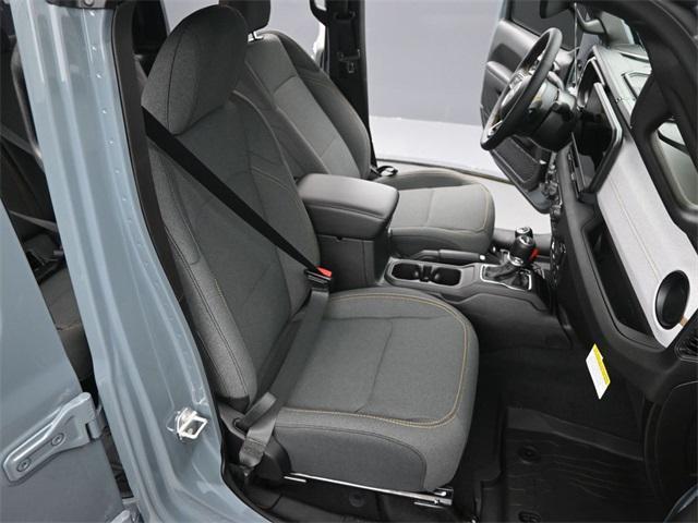 new 2025 Jeep Gladiator car, priced at $44,004