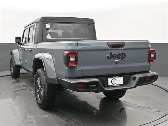 new 2025 Jeep Gladiator car, priced at $44,004