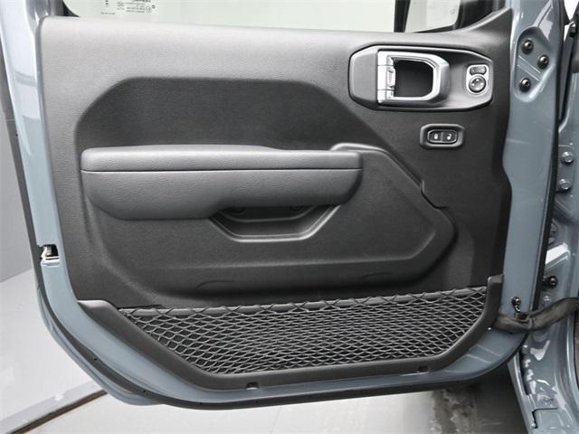 new 2025 Jeep Gladiator car, priced at $44,004