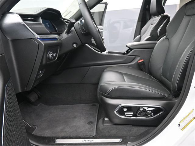 new 2025 Jeep Grand Cherokee car, priced at $59,029