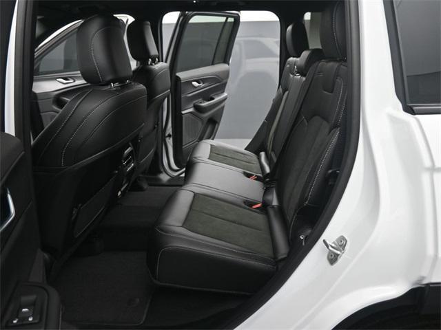 new 2025 Jeep Grand Cherokee car, priced at $44,260