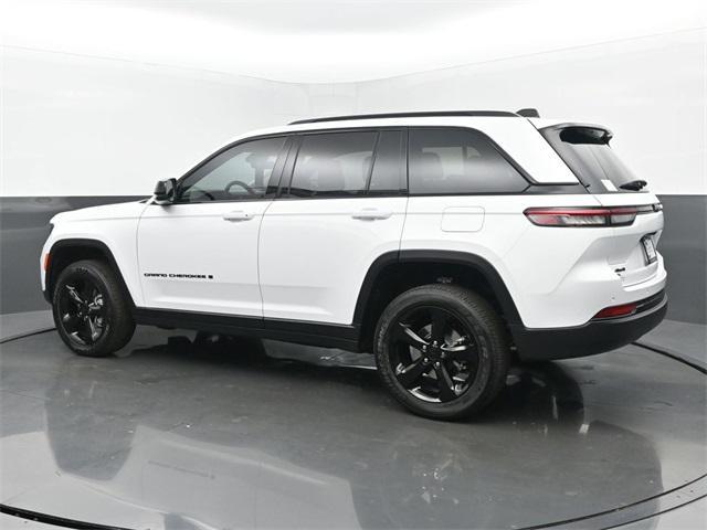 new 2025 Jeep Grand Cherokee car, priced at $44,260
