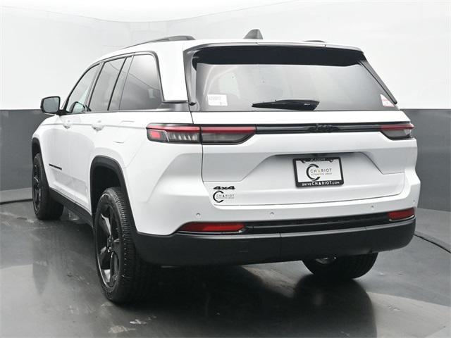 new 2025 Jeep Grand Cherokee car, priced at $42,270