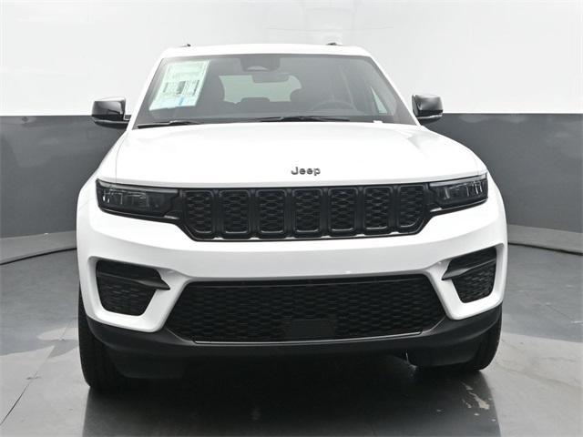 new 2025 Jeep Grand Cherokee car, priced at $42,270