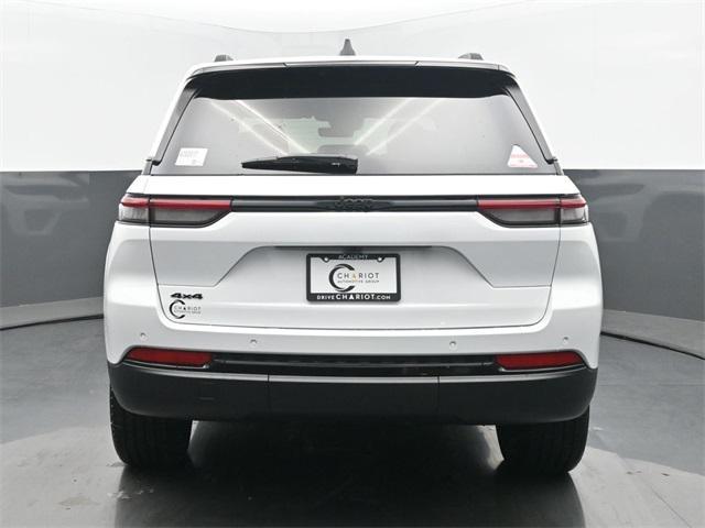 new 2025 Jeep Grand Cherokee car, priced at $42,270