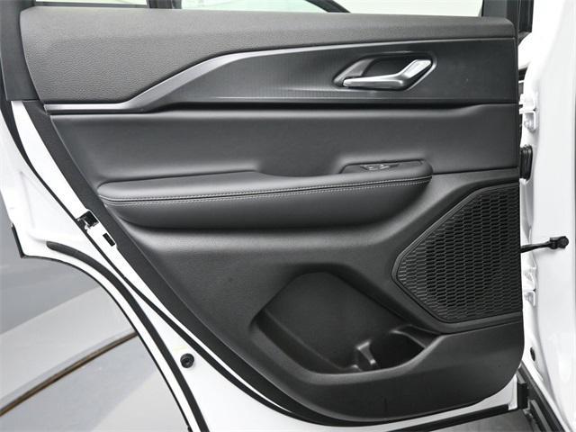 new 2025 Jeep Grand Cherokee car, priced at $42,270