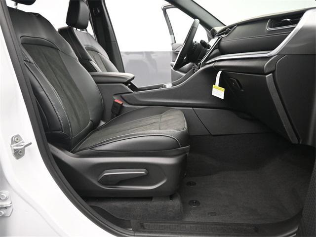 new 2025 Jeep Grand Cherokee car, priced at $42,270