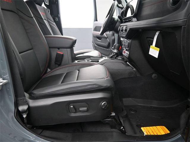 new 2025 Jeep Gladiator car, priced at $56,450