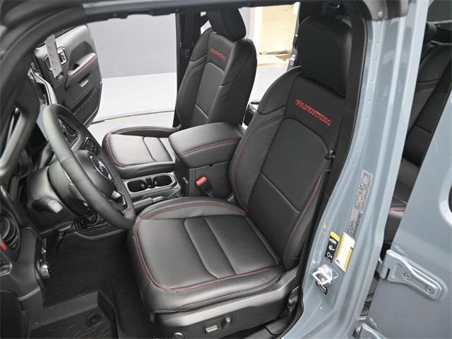 new 2025 Jeep Gladiator car, priced at $56,450