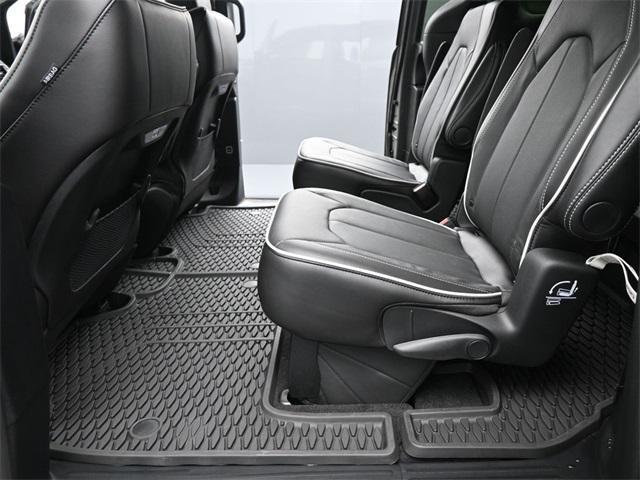 new 2025 Chrysler Pacifica car, priced at $55,854