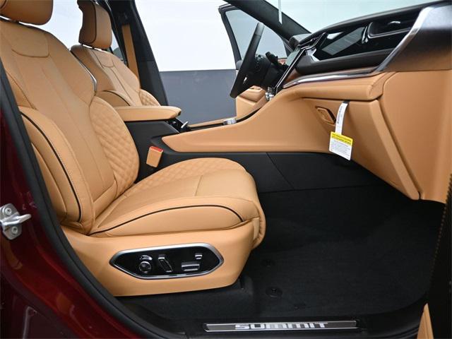 new 2025 Jeep Grand Cherokee car, priced at $62,244