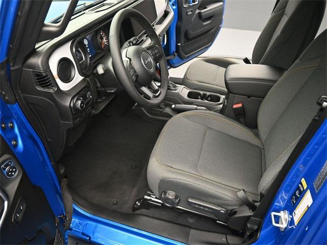 new 2025 Jeep Wrangler car, priced at $45,936