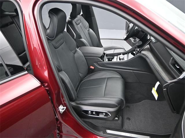 new 2025 Jeep Grand Cherokee car, priced at $59,415