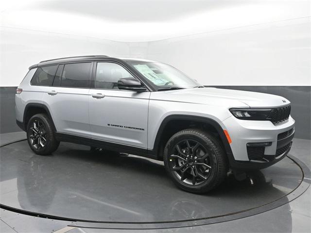 new 2025 Jeep Grand Cherokee L car, priced at $49,506