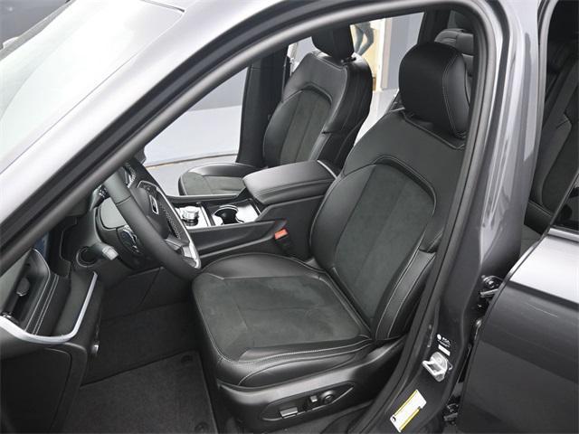 new 2025 Jeep Grand Cherokee car, priced at $39,910
