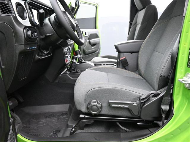 new 2025 Jeep Wrangler car, priced at $56,164