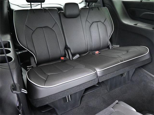 new 2025 Chrysler Pacifica car, priced at $45,691
