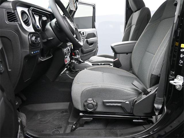 new 2025 Jeep Wrangler car, priced at $54,692