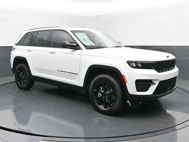 new 2025 Jeep Grand Cherokee car, priced at $41,157