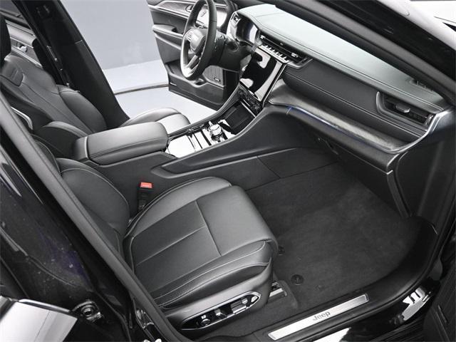 new 2024 Jeep Grand Cherokee L car, priced at $61,638