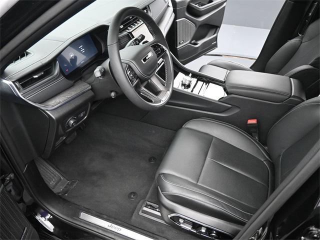 new 2024 Jeep Grand Cherokee L car, priced at $61,638
