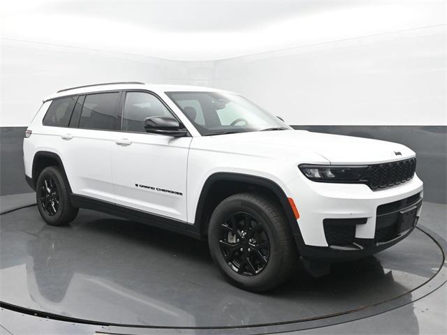 used 2024 Jeep Grand Cherokee L car, priced at $30,543