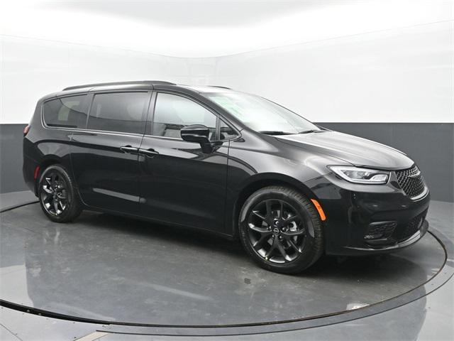 new 2026 Chrysler Pacifica car, priced at $50,121