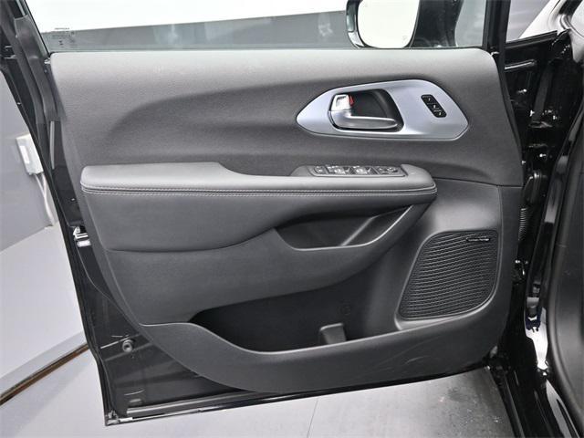 new 2026 Chrysler Pacifica car, priced at $50,121