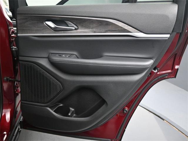 new 2025 Jeep Grand Cherokee car, priced at $50,566