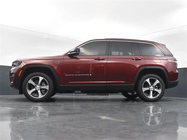 new 2024 Jeep Grand Cherokee car, priced at $51,980