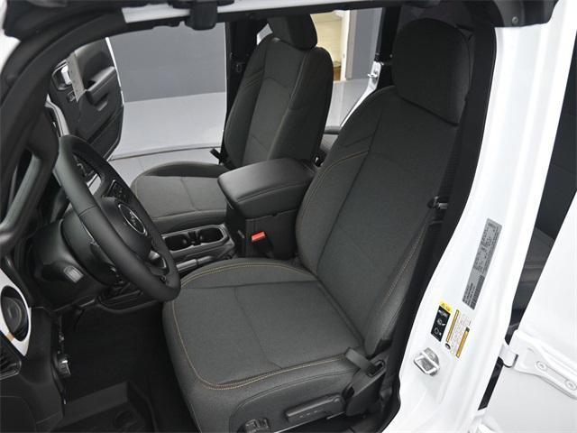 new 2025 Jeep Wrangler car, priced at $46,741