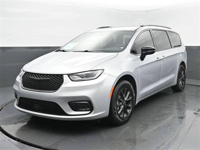 used 2024 Chrysler Pacifica car, priced at $38,995