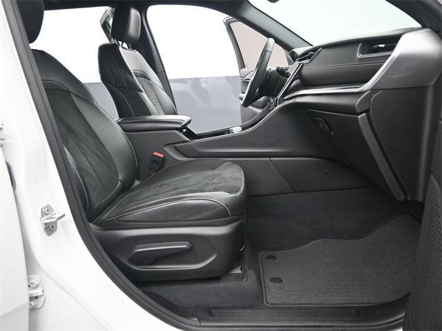 used 2023 Jeep Grand Cherokee car, priced at $33,995