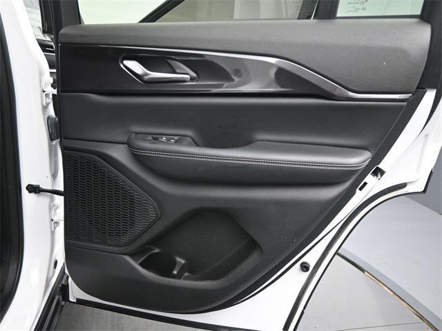 used 2023 Jeep Grand Cherokee car, priced at $33,995