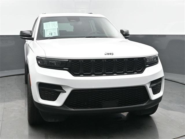 used 2023 Jeep Grand Cherokee car, priced at $33,995
