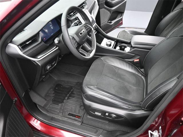 used 2023 Jeep Grand Cherokee car, priced at $35,995
