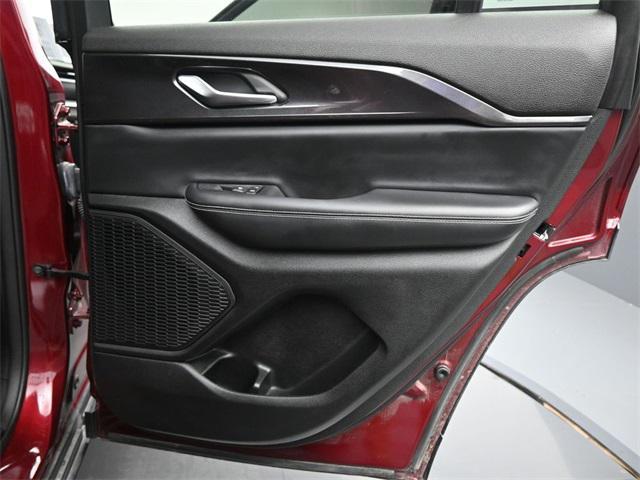 used 2023 Jeep Grand Cherokee car, priced at $35,995