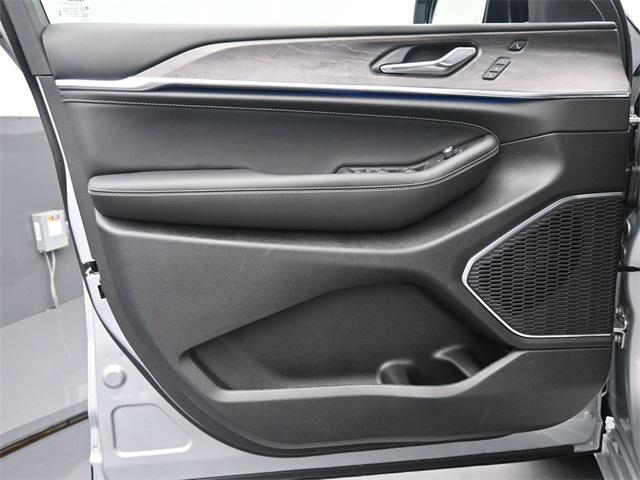 new 2025 Jeep Grand Cherokee car, priced at $60,822