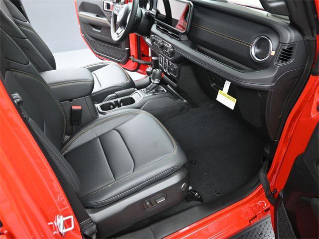 new 2025 Jeep Wrangler car, priced at $51,574
