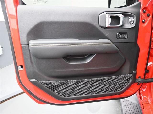 new 2025 Jeep Wrangler car, priced at $51,574