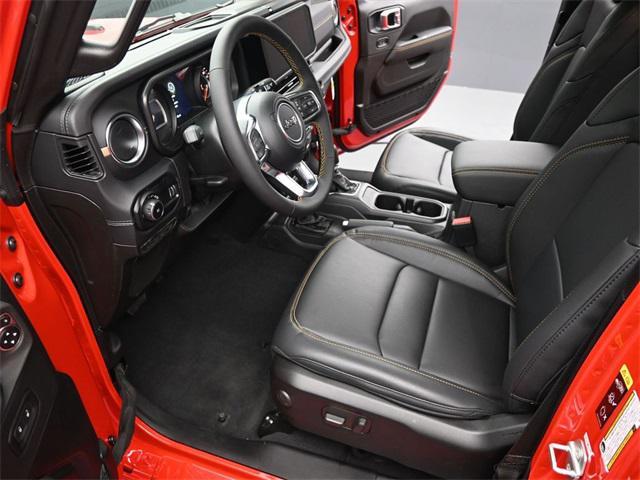 new 2025 Jeep Wrangler car, priced at $51,574