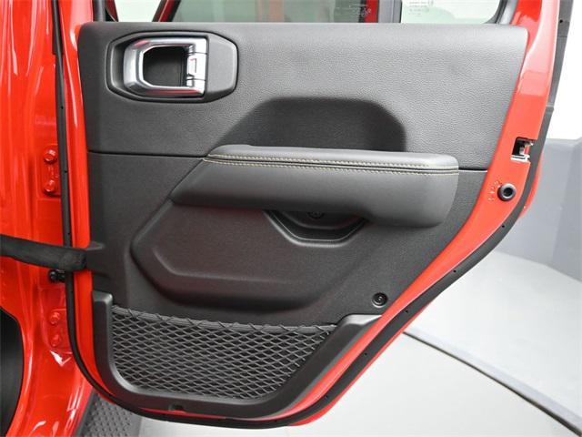 new 2025 Jeep Wrangler car, priced at $51,574