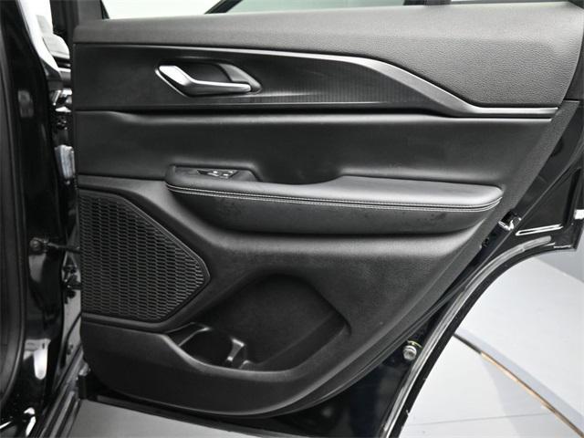 used 2023 Jeep Grand Cherokee car, priced at $33,995