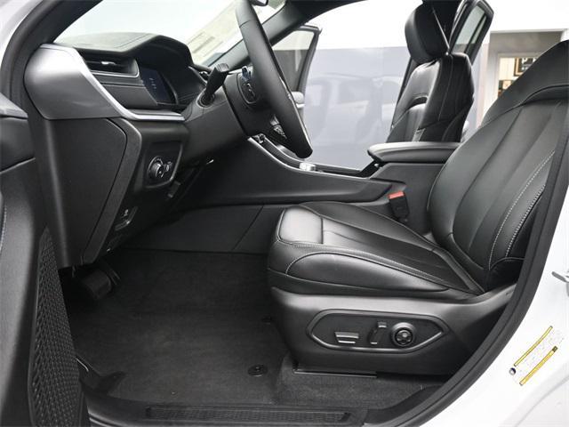 new 2025 Jeep Grand Cherokee car, priced at $46,241