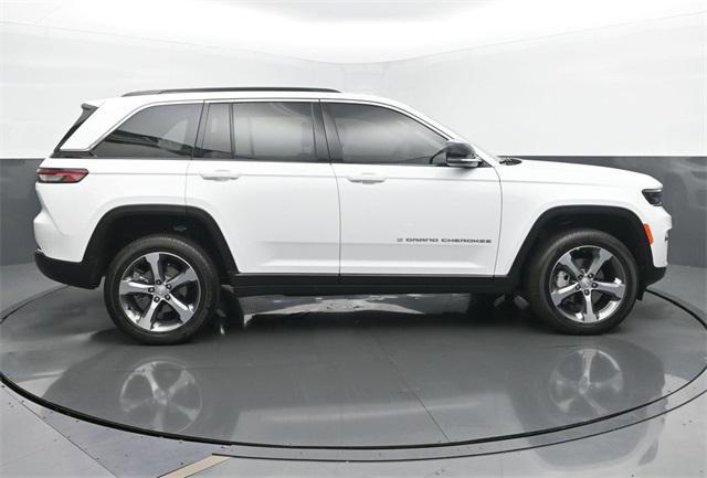 new 2025 Jeep Grand Cherokee car, priced at $46,241