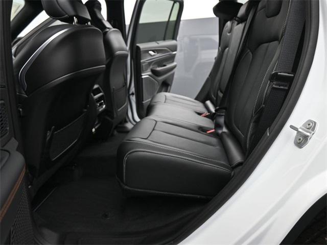 new 2025 Jeep Grand Cherokee car, priced at $58,121